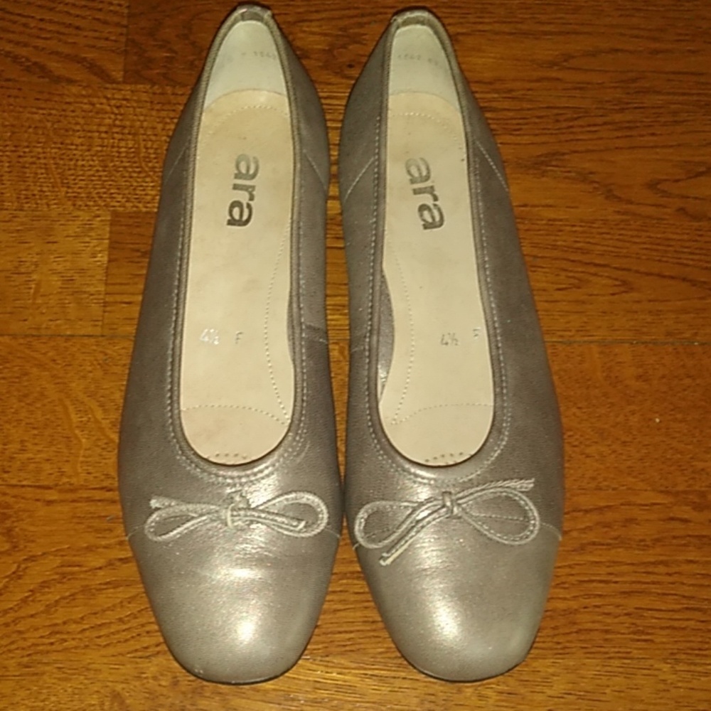 PRICE JUST DROPPED! 🔽     Ara Ballet Comfort Flat Shoes, 6.5M(US)